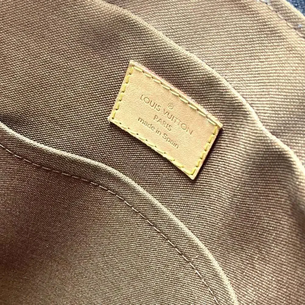 LOUIS VUITTON Authentic Brown Monogram Canvas Tote Bag